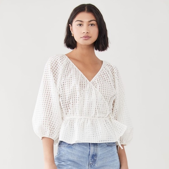 Levi’s Delilah Wrap Top - Picture 4 of 10